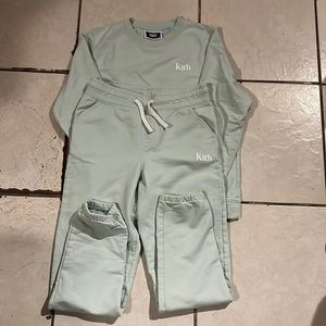 KITH!!!! Great condition.. son outgrew clothes !! Size 10-11